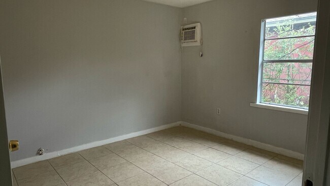 Foto del edificio - 122 Red Ripple Rd