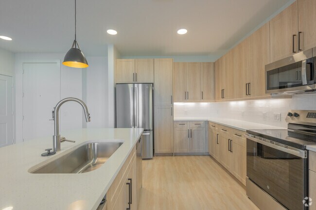 2BR, 2BA - 1,377SF - Kitchen - Magnolia on Main