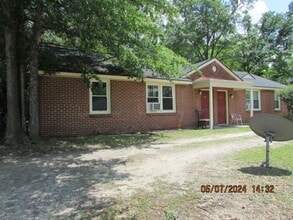 Building Photo - 643 Miller Rd