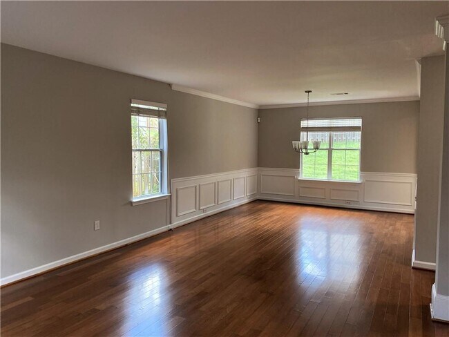 Foto del edificio - 1090 Laurel Cove Dr