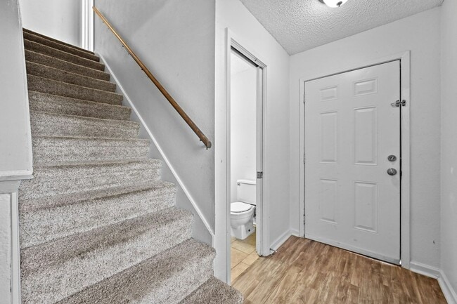 Foto del edificio - 7604 Woodstone Cove