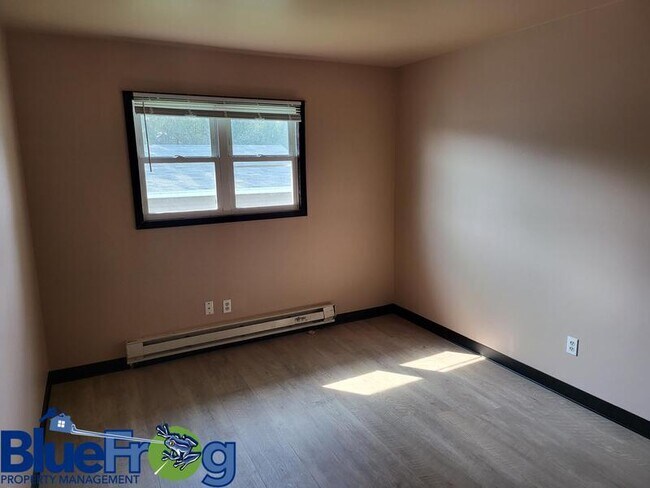 Foto del edificio - 332-334 Joseph St