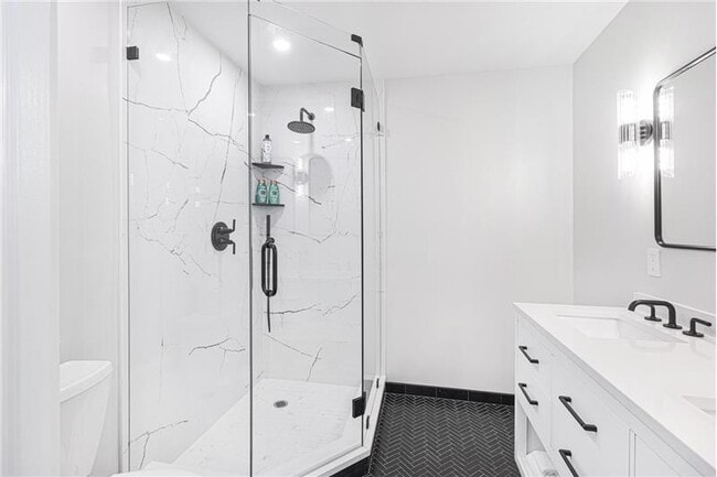 Building Photo - 2798 NE 2nd Ave