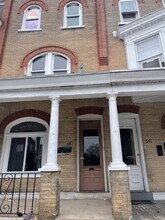 Building Photo - 543 Washington St