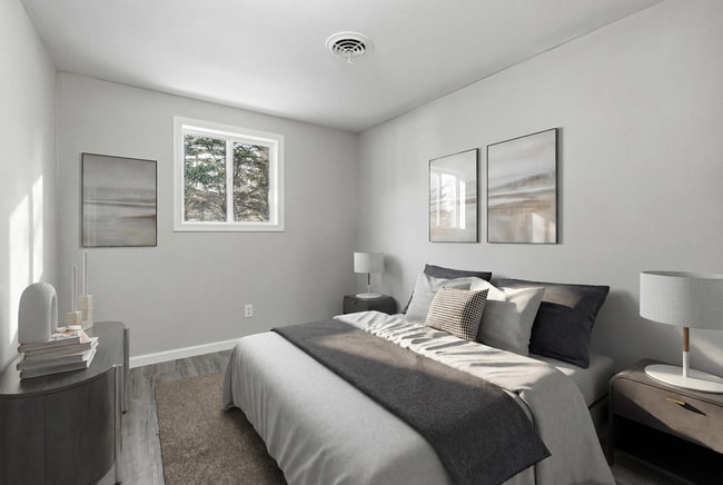 Building Photo - Beautiful completely renovated 2 bed 1 bath townhouse for rent!