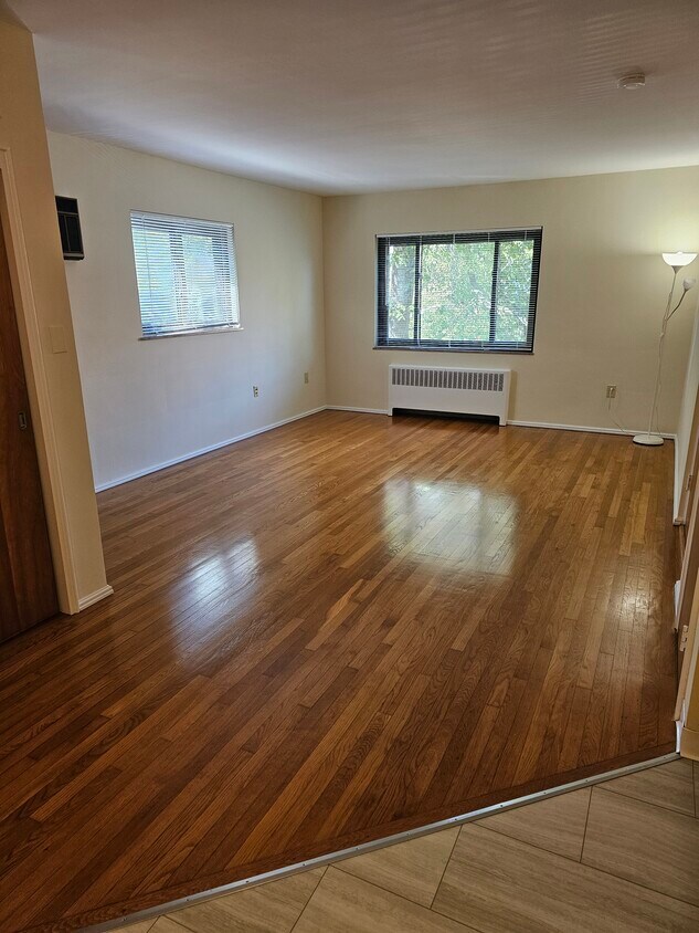 Foto principal - 545 Howell Ave