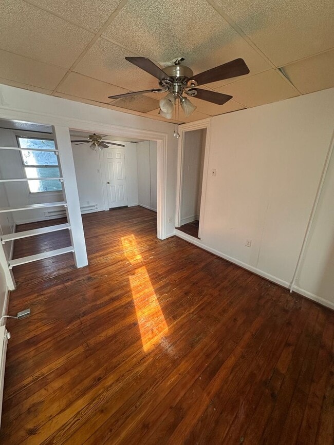 Foto del edificio - 728 Glen Pl