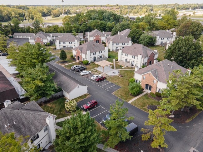 Foto del interior - TOWNHOMES AT MCNAUGHTEN
