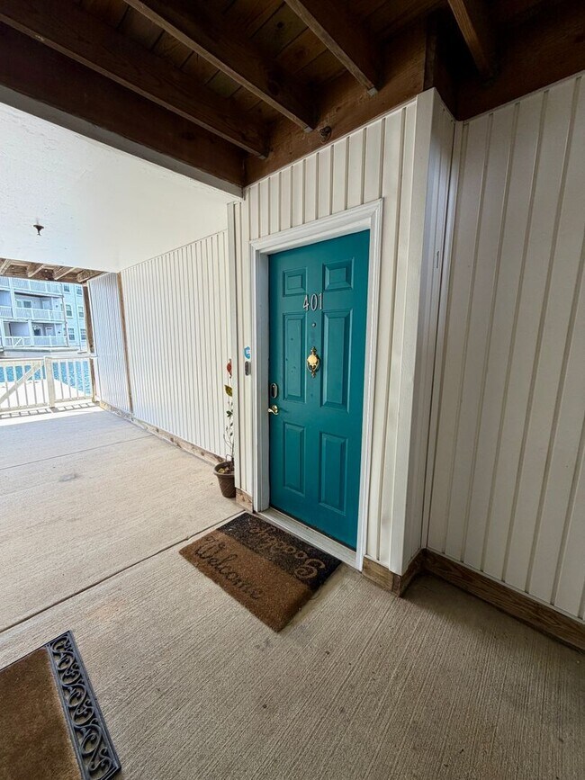 Foto del edificio - Welcome to Waters Edge Condos!