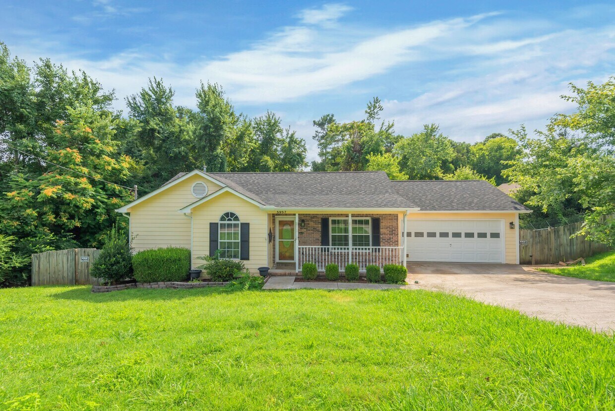 Foto principal - 5957 Warrenpark Ln