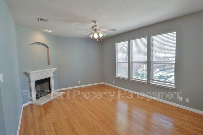Building Photo - 2707 Turquoise Way