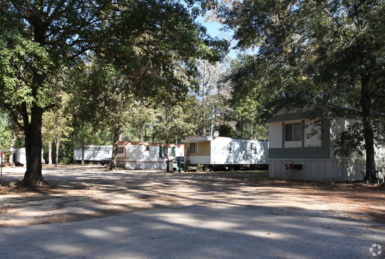Building Photo - 1409 Marilyn St