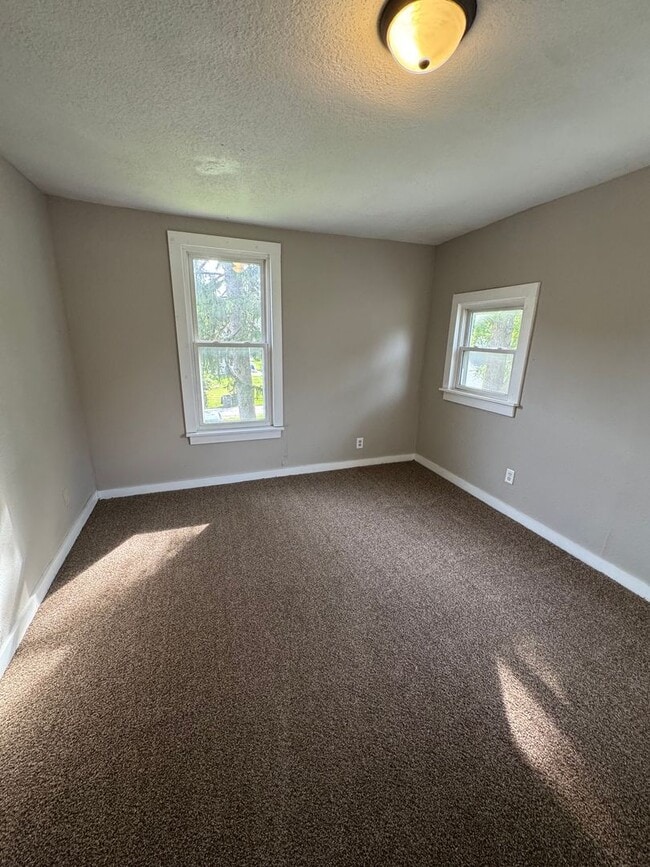 Foto del edificio - 1420 St Joseph Blvd