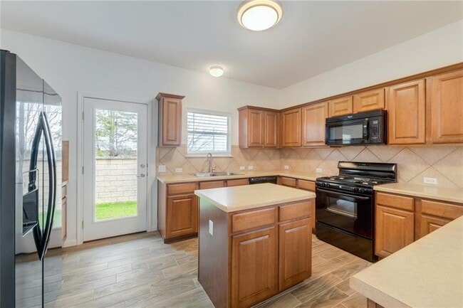 Building Photo - 3801 Bronco Bend Loop