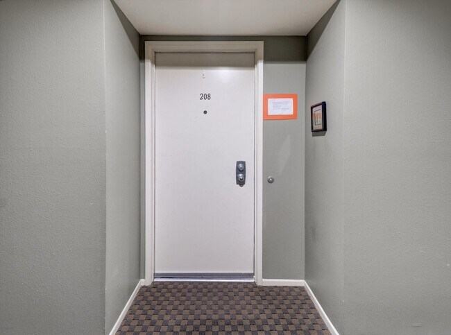 Foto del edificio - 1490 S Camino Real