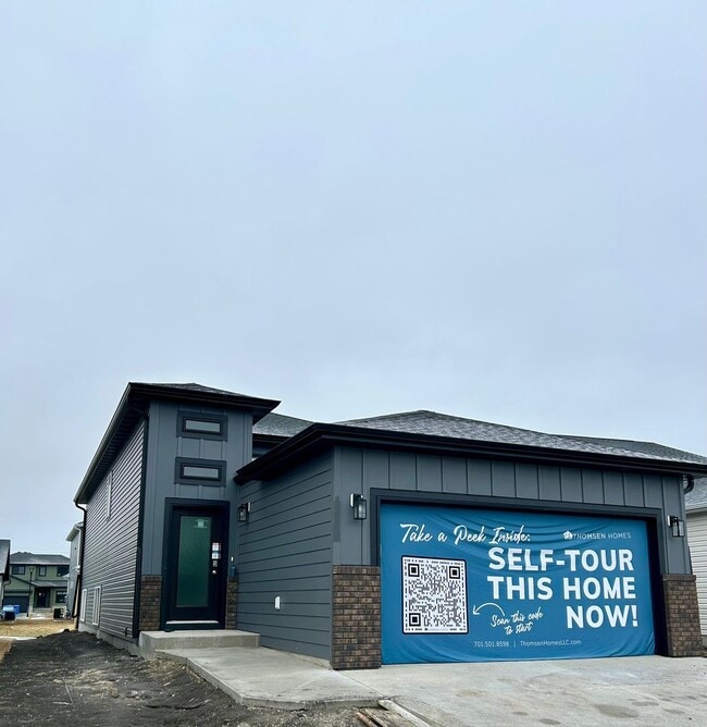 Building Photo - 6766 Meadow View Dr S