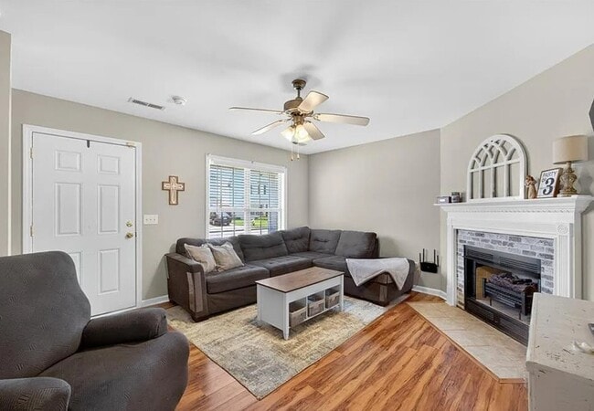 Building Photo - 6125 Birkdale Dr