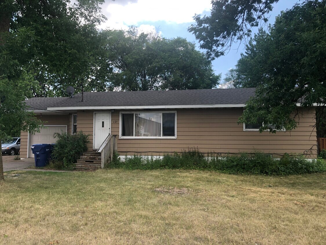 Primary Photo - 625 54th Ave N