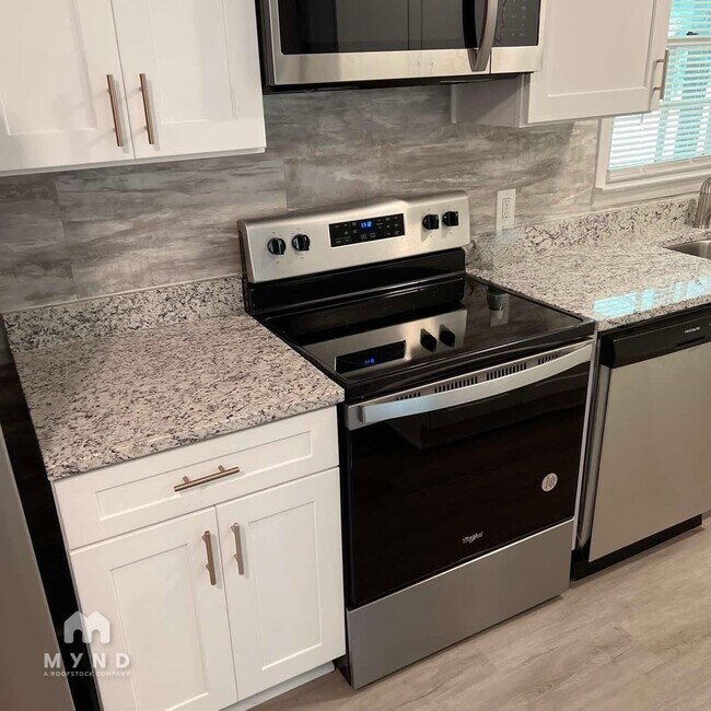 Building Photo - 2386 Highway 20 NE