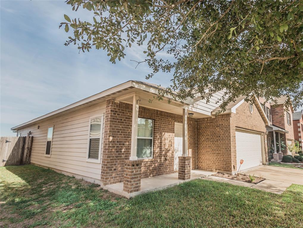 Primary Photo - 20926 Clay Landing Ln