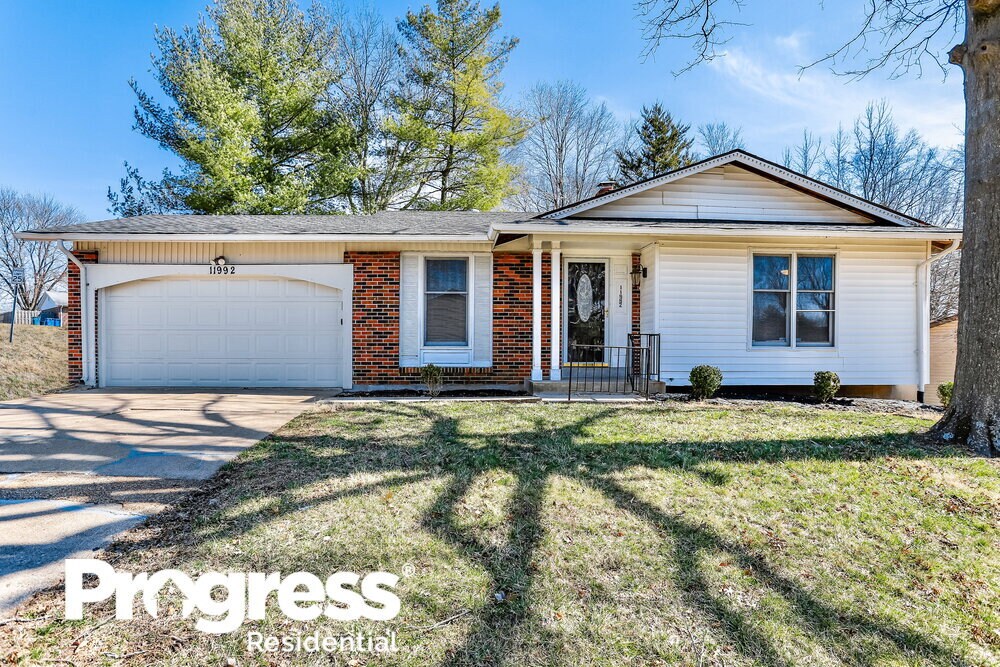 11992 Lakecrest Ln, St. Louis, MO 63138 House Rental in St. Louis, MO