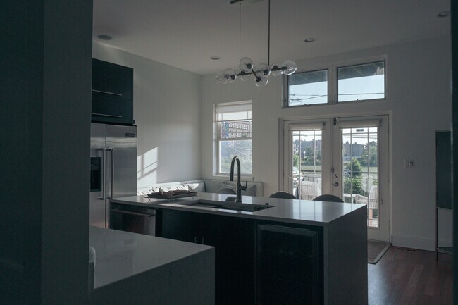 Foto del edificio - 1710 S Newberry Ave