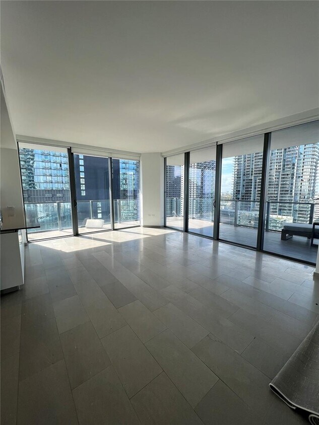 Foto principal - 68 SE 6th St