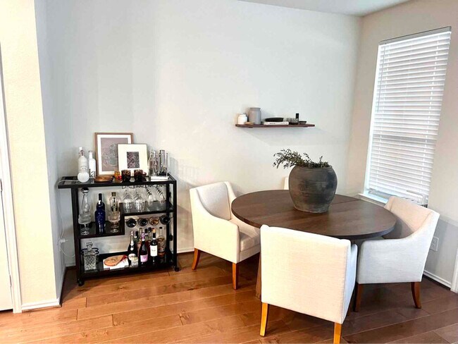 Foto del edificio - 10408 Marston Vineyard Dr