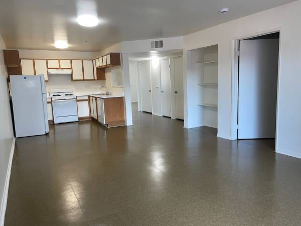Building Photo - 522 W 127th St