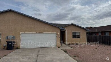 Building Photo - 173 S Stardust Ct