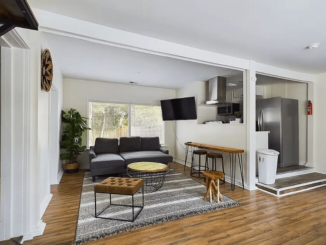 Foto del edificio - 3718 Live Oak St