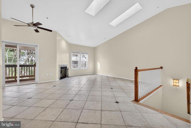 Foto del edificio - 7808 Spinnaker Rd