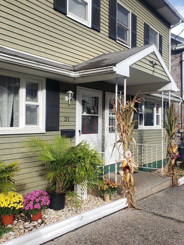 Foto principal - 33 Willow Ave