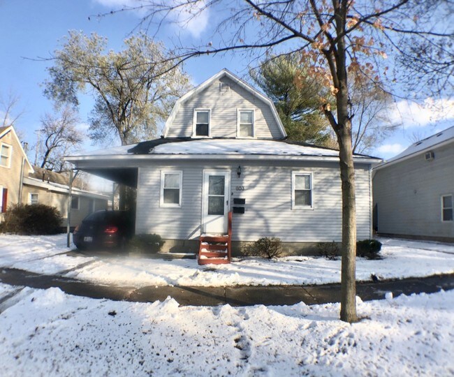 603 S Franklin St, Mount Pleasant, MI 48858 Townhouse for Rent in