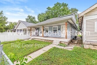 Building Photo - 970 Edgemont Ave