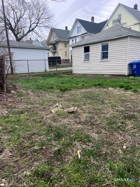 Foto del edificio - 183 Hawley Ave