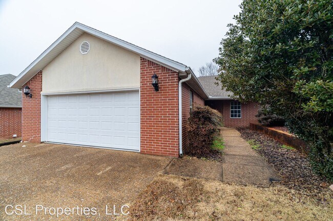 Foto del edificio - 3 br, 2 bath House - 1800B Main Dr