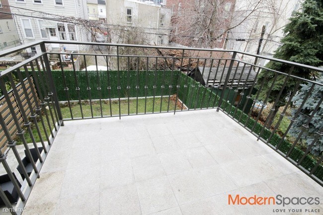 Building Photo - 3265 37th St