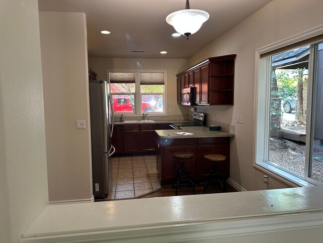 Foto del edificio - Westside 3 Bdrm, 2 Bath, All Appliances, B...