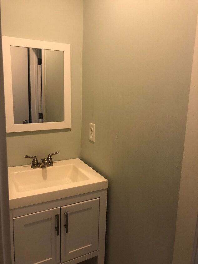 Foto del edificio - 1021 Duke St