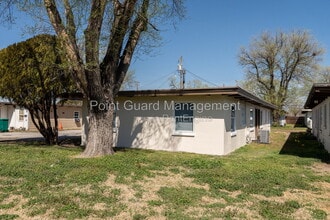 Building Photo - 1337 W Dora St