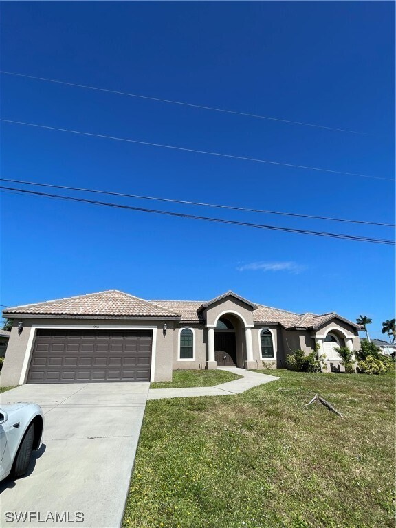 915 SE 33rd Terrace, Cape Coral, FL 33904 House Rental in Cape Coral