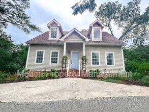 Building Photo - 367 Rowe Rd