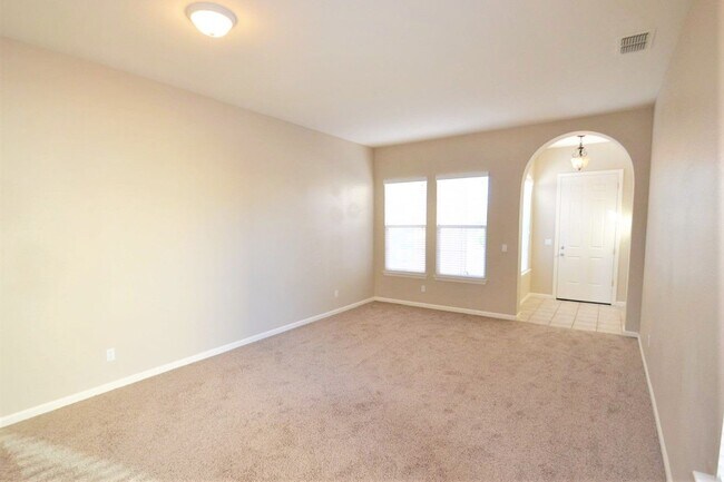 Foto del edificio - 8283 Lauffer Way