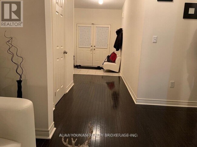 Photo du bâtiment - 1055 Job Cres