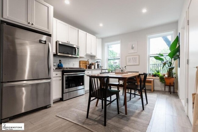 Building Photo - 2 bedroom in BROOKLYN NY 11231