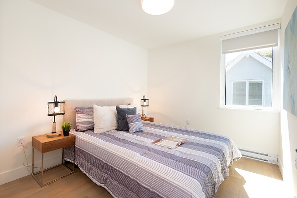 Photo du bâtiment - 1442 E 30th Ave