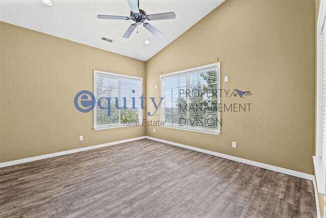Foto del edificio - 1174 Meadow Fork Rd
