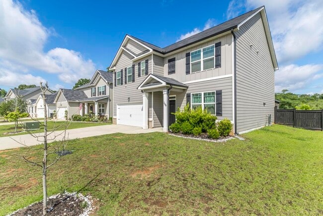 Building Photo - 200 Harrow Dr