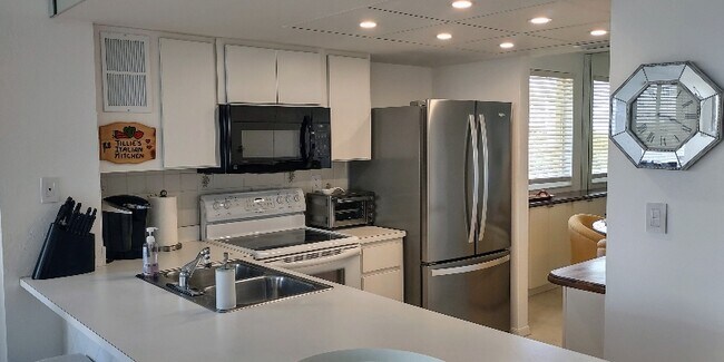 Foto del edificio - 15171 Cedarwood Ln